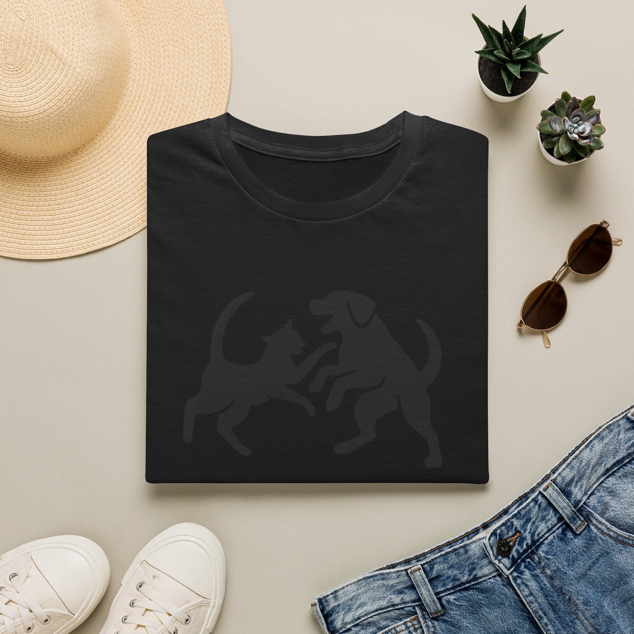 Cat and dog fight T-Shirt